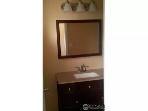 941 Locust Pl, Thornton, CO 80229 photo 14