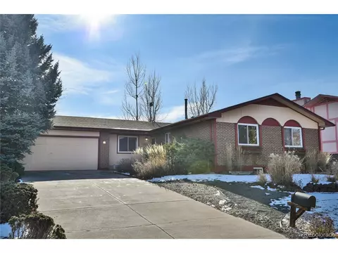 12058 E Oregon Cir, Aurora, CO 80012 photo 2
