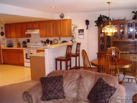 2219 E 129th Ave, Thornton, CO 80241 photo 3