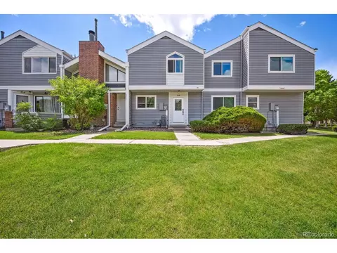 23 Nome St #B, Aurora, CO 80012