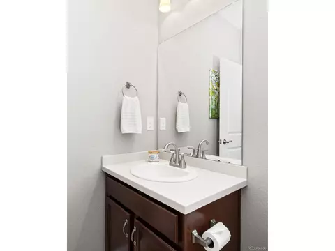 27859 E 7th Pl, Aurora, CO 80018 photo 16