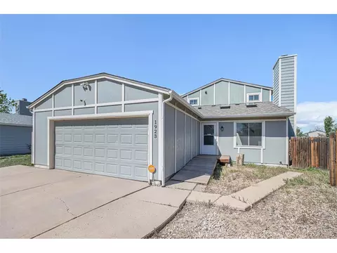1923 Ensenada Ct, Aurora, CO 80011