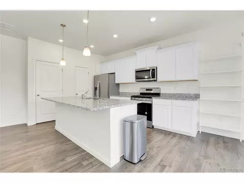 Kitchen - 45840 Laceleaf Dr, Bennett, CO 80102 photo 3 of 6