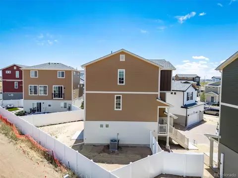 21871 E 38th Pl, Aurora, CO 80019 photo 4