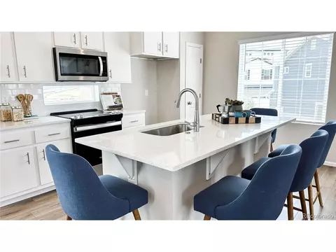 21871 E 38th Pl, Aurora, CO 80019 photo 8