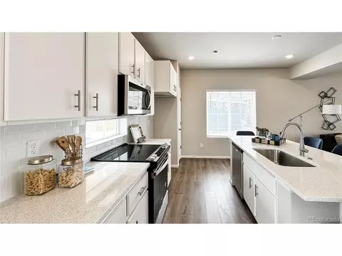 21871 E 38th Pl, Aurora, CO 80019 photo 12