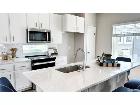 21871 E 38th Pl, Aurora, CO 80019 photo 7