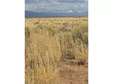 17 E Denver Rd, Blanca, CO 81123