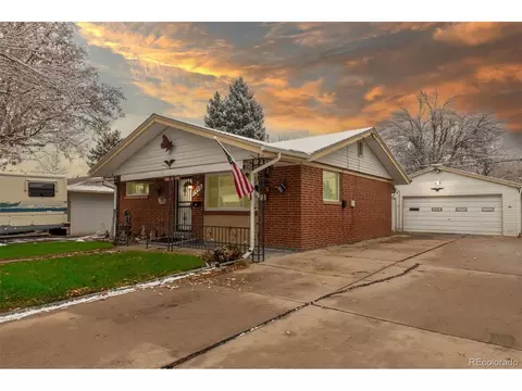 1440 S Chase Ct, Lakewood, CO 80232