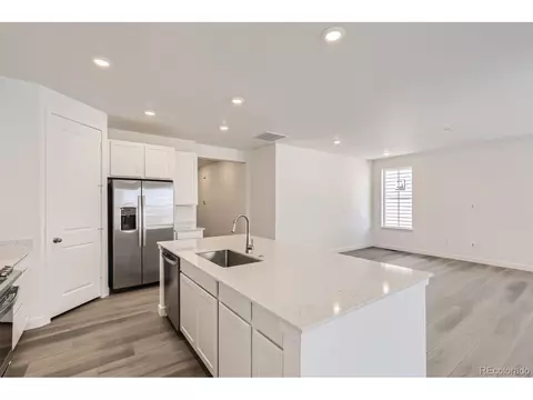 24471 Evans Dr, Aurora, CO 80018 photo 5