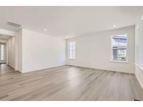 24471 Evans Dr, Aurora, CO 80018 photo 3