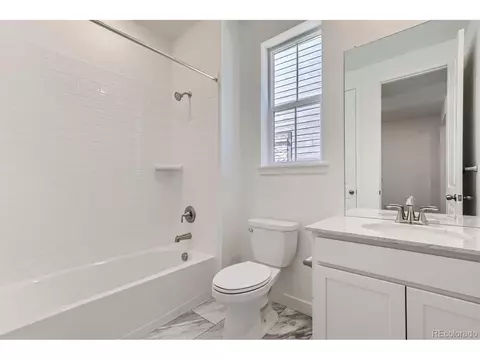 24471 Evans Dr, Aurora, CO 80018 photo 11