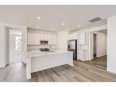 24471 Evans Dr, Aurora, CO 80018 photo 6