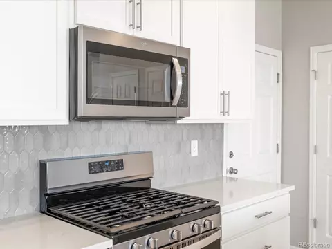 22341 E 7th Pl, Aurora, CO 80018 photo 11