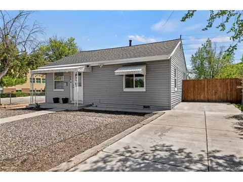 2388 Hanover St, Aurora, CO 80010