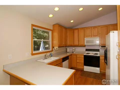 2356 E 125th Ct, Thornton, CO 80241 photo 3