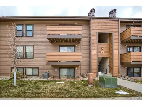 209 Wright St #301, Lakewood, CO 80228 photo 2