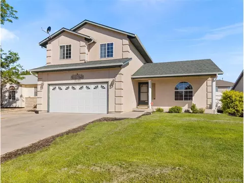 5105 Manor Ridge Dr, Pueblo, CO 81005