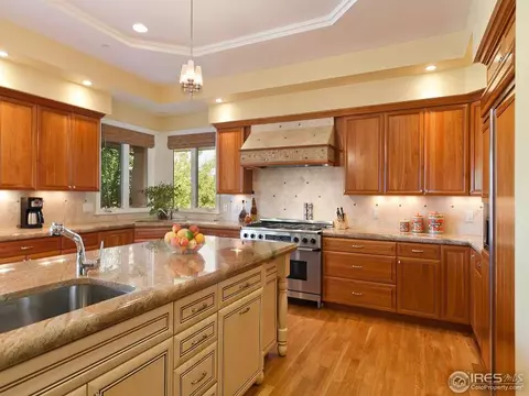 8957 Mountain View Ln, Boulder, CO 80303 photo 12