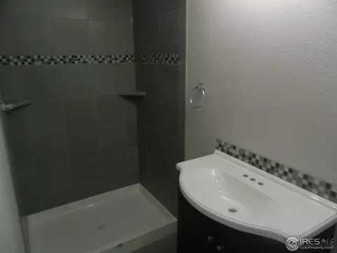 1118 E 25th St, Greeley, CO 80631 photo 3