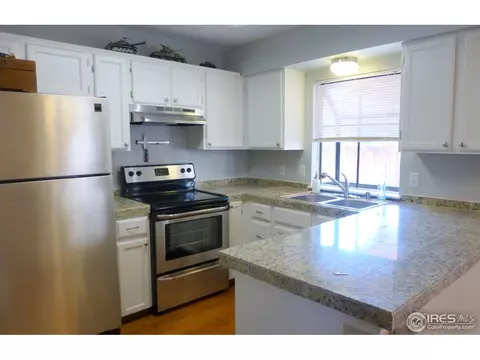 18246 E Layton Pl, Aurora, CO 80015 photo 2