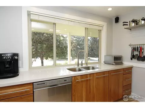 7721 Devonshire Ct, Boulder, CO 80301 photo 6