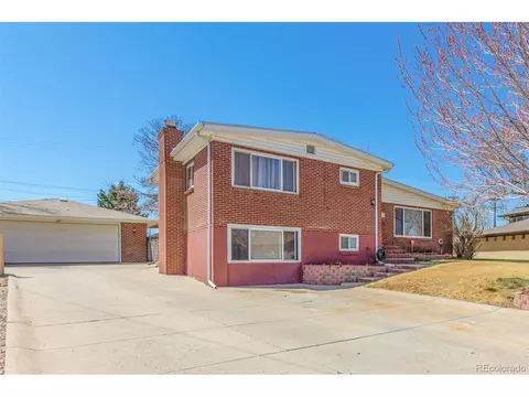 7881 Robin Ln, Denver, CO 80221