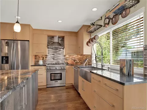 Kitchen - 7958 S Roslyn Way, Centennial, CO 80112 photo 2 of 6