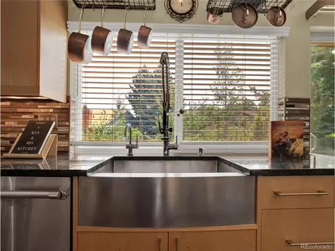 Kitchen - 7958 S Roslyn Way, Centennial, CO 80112 photo 6 of 6