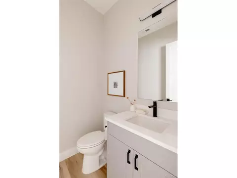 Bath - 8260 E 36th Ave #31, Denver, CO 80238 photo 2 of 6
