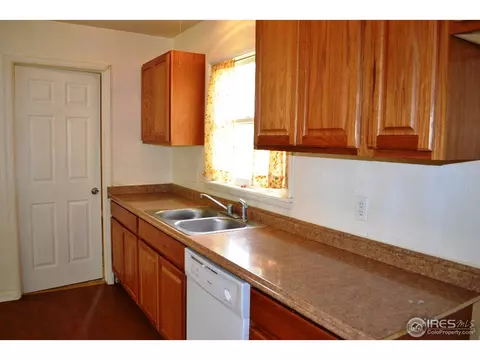 332 Delaware St, Sterling, CO 80751 photo 5