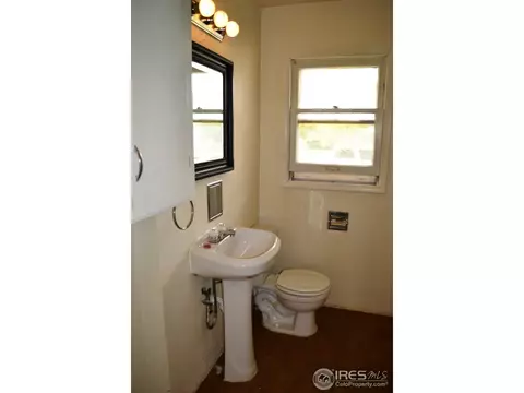 332 Delaware St, Sterling, CO 80751 photo 6