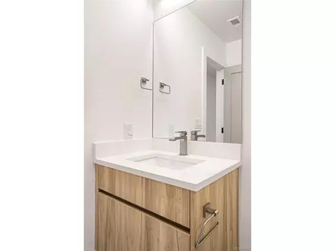 3429 Lawrence St, Denver, CO 80205 photo 27