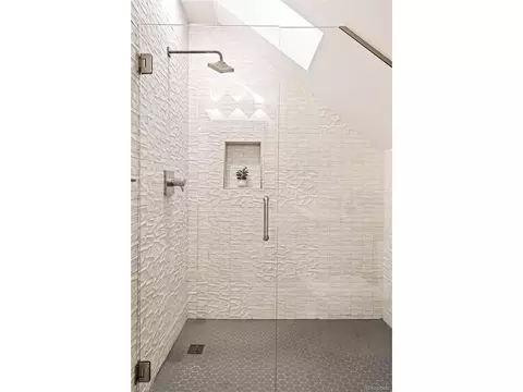 3429 Lawrence St, Denver, CO 80205 photo 22