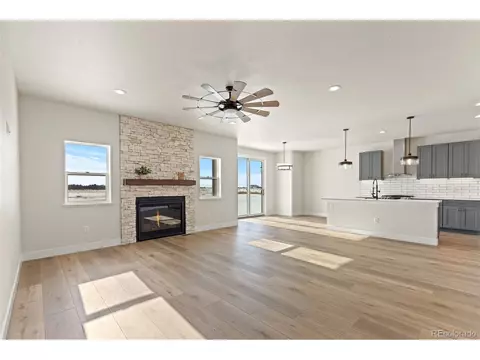 118 7th Ave, Wiggins, CO 80654 photo 2