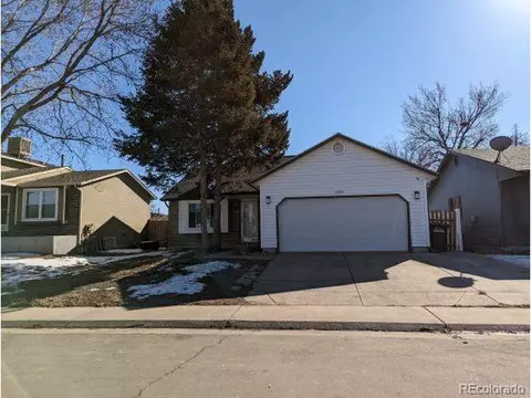 4350 Eugene Way, Denver, CO 80239 photo 1
