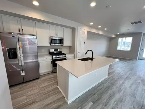 27491 E Maple Ave, Aurora, CO 80018 photo 5