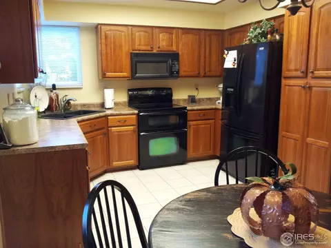 8274 Johnson Ct, Arvada, CO 80005 photo 9