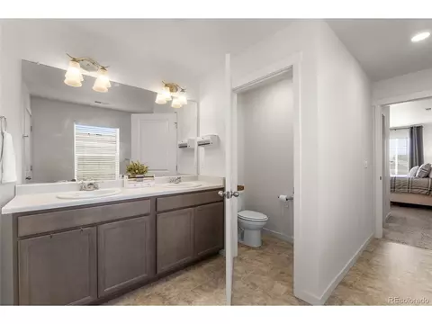 Bath - 982 Cascade Falls St, Windsor, CO 80550 photo 2 of 3