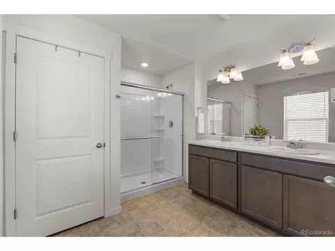 Bath - 982 Cascade Falls St, Windsor, CO 80550 photo 1 of 3