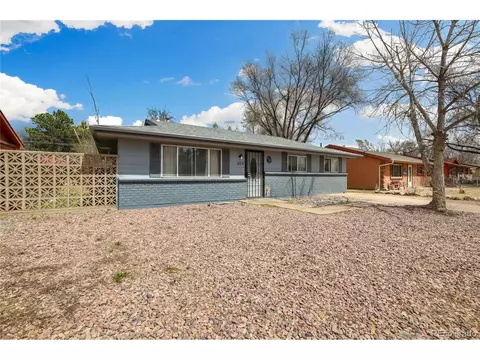 425 Rosewood Dr, Fountain, CO 80817