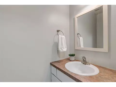 8696 Easter Ave, Centennial, CO 80112 photo 32