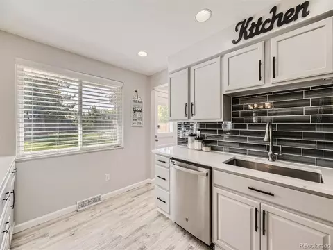 6781 S Cherry St, Centennial, CO 80122 photo 9
