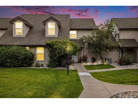 2122 S Victor St #B, Aurora, CO 80014