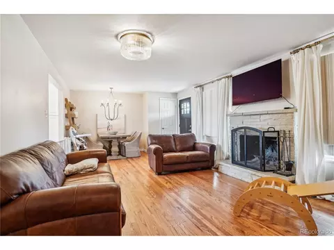 7036 S Cherry Dr, Centennial, CO 80122 photo 2