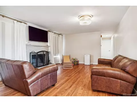 7036 S Cherry Dr, Centennial, CO 80122 photo 3