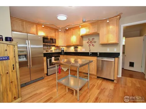 1960 Edgewood Dr, Boulder, CO 80304 photo 3
