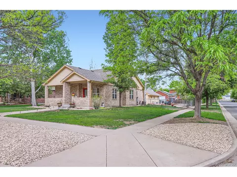218 E Colorado Ave, Berthoud, CO 80513 photo 3