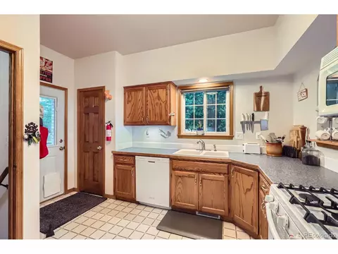 218 E Colorado Ave, Berthoud, CO 80513 photo 10