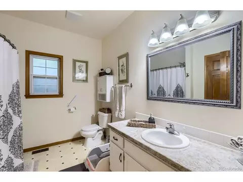 218 E Colorado Ave, Berthoud, CO 80513 photo 18